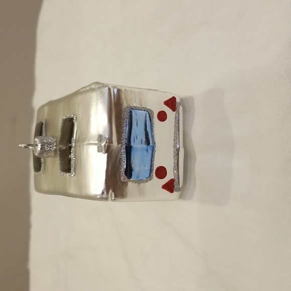 NWT VINTAGE EUROPEAN AIRSTREAM CHRISTMAS ORNAMENT - Picture 4 of 7